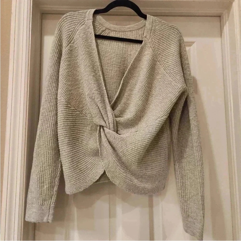 Aerie V back Sweater